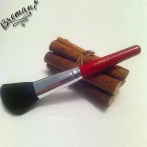 Кисть для румян Bremani